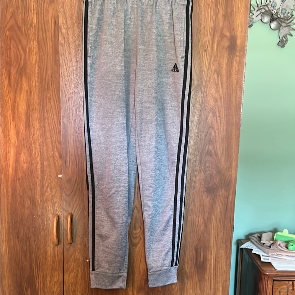 Adidas Gray Tapered Sweatpants with Side Stripes L 18/20